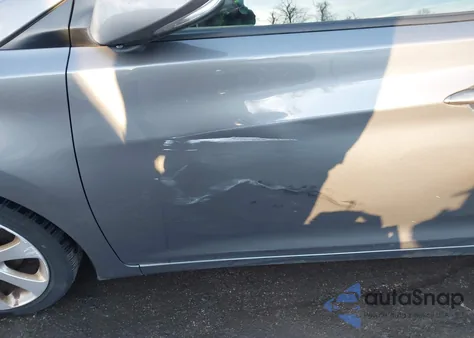 2013 Hyundai Elantra Limited z USA, uszkodzony, nr VIN 5NPDH4AE5DH273617